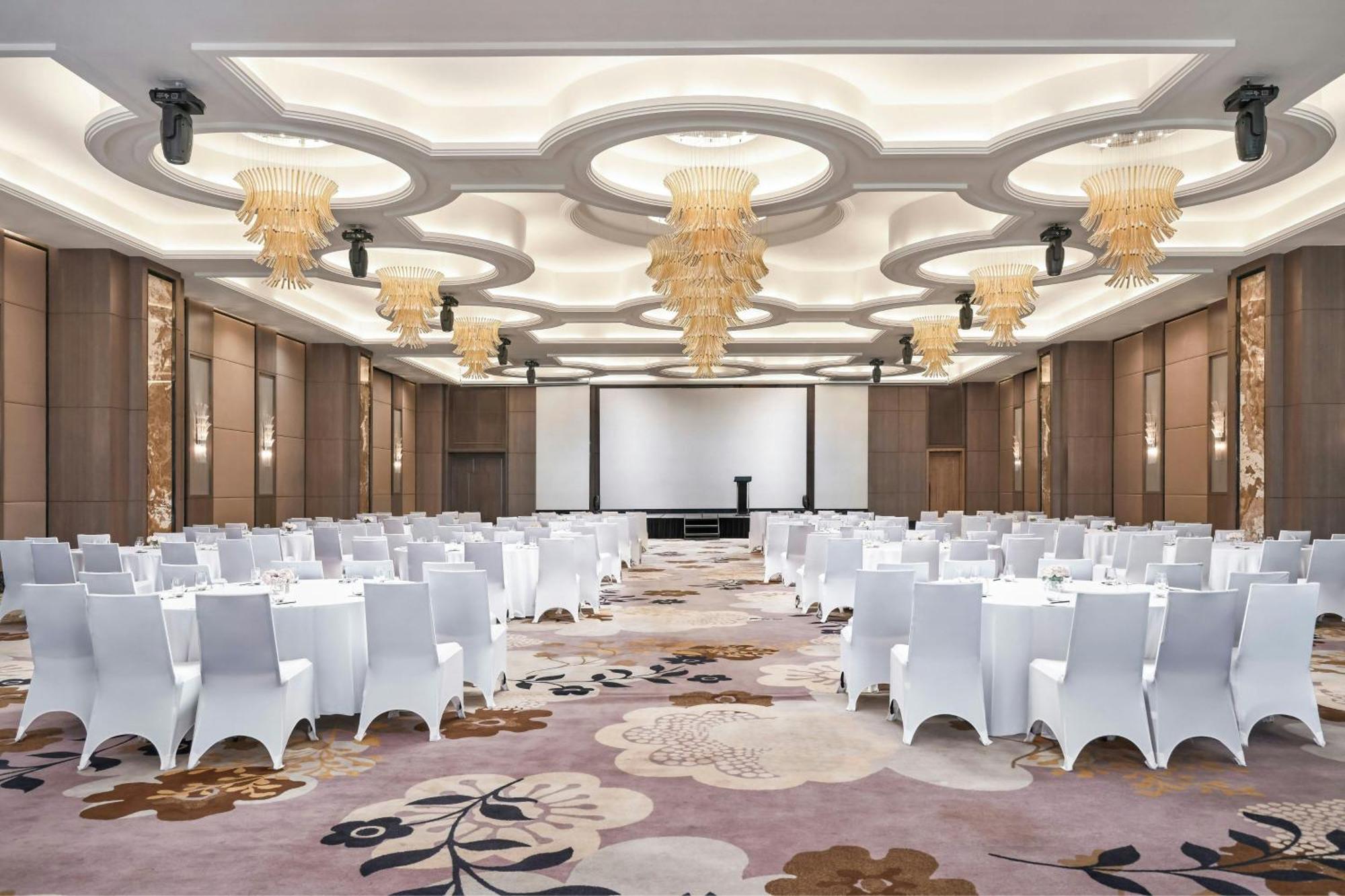 Sheraton Cần Thơ Kültér fotó The ballroom