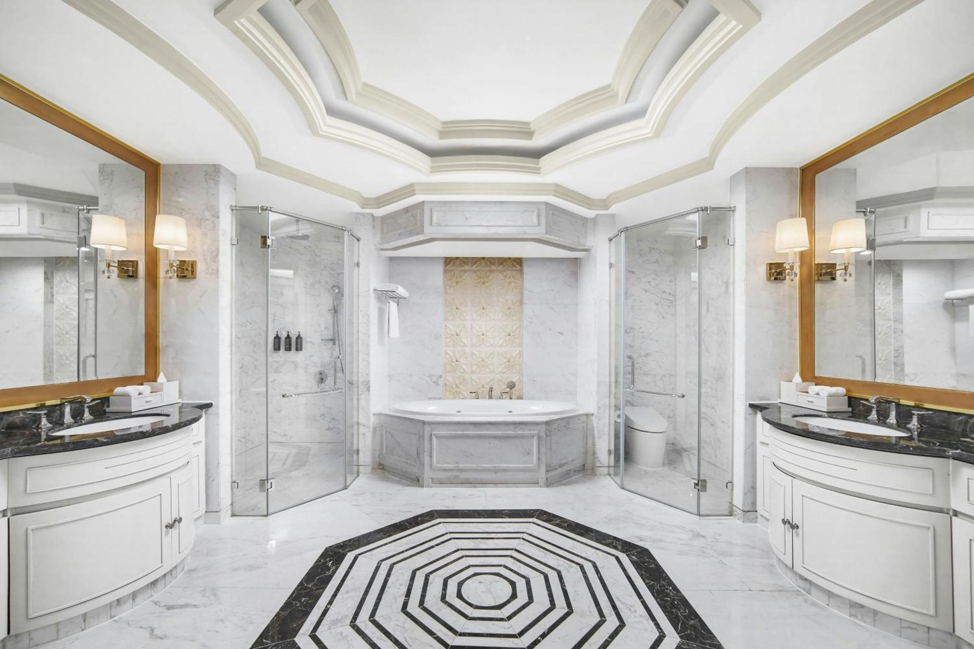 Sheraton Cần Thơ Kültér fotó Bathroom
